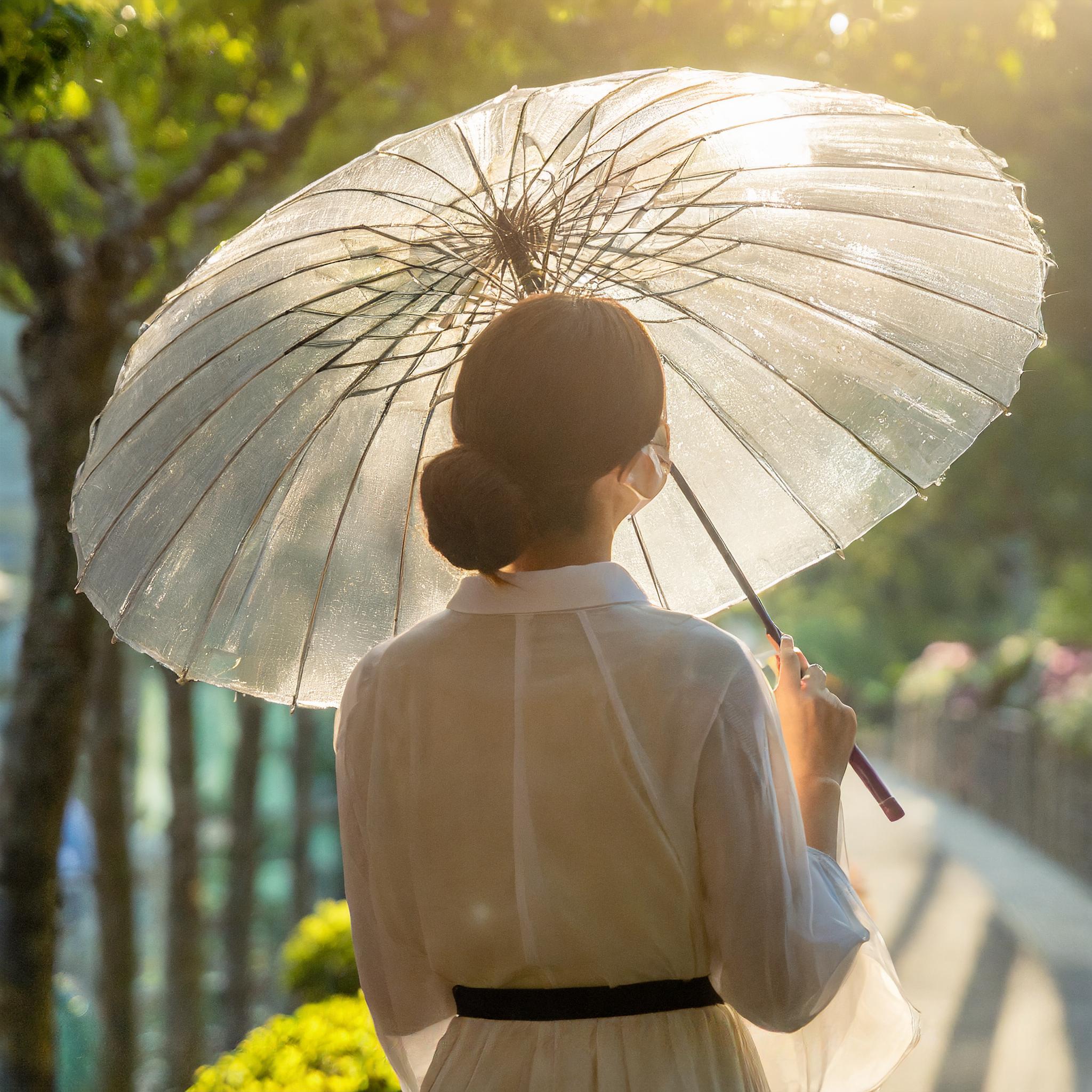 お手軽塗工!!薄膜超親水コート剤(開発品)とは？特徴や種類、活用用途をご紹介！